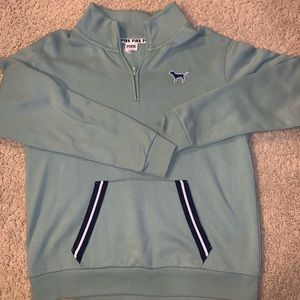 PINK sweatshirt super comfy great condition